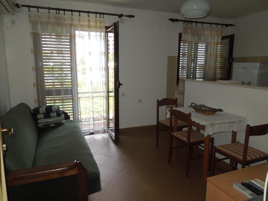 Apartments Becic Budva Extérieur photo