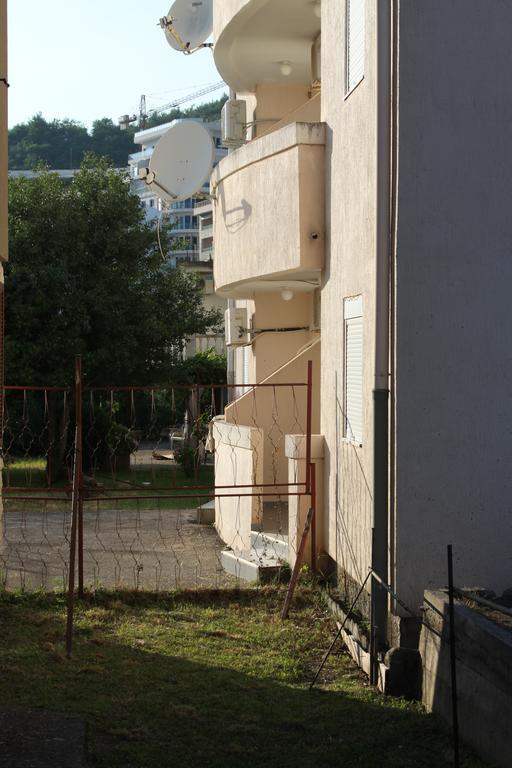 Apartments Becic Budva Extérieur photo